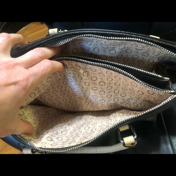Guess purse NWOT - Picture 5 of 7